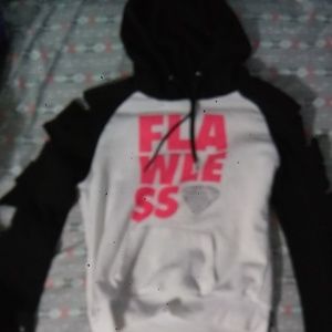 "flawless" hoodie with slits in the sleeves